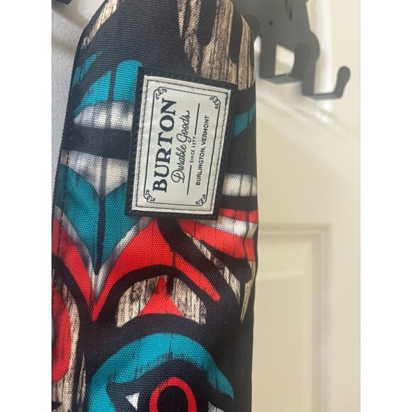 Burton Over the Shoulder Beer Holder Cooler 5 cans Picasso style face print - Picture 3 of 13